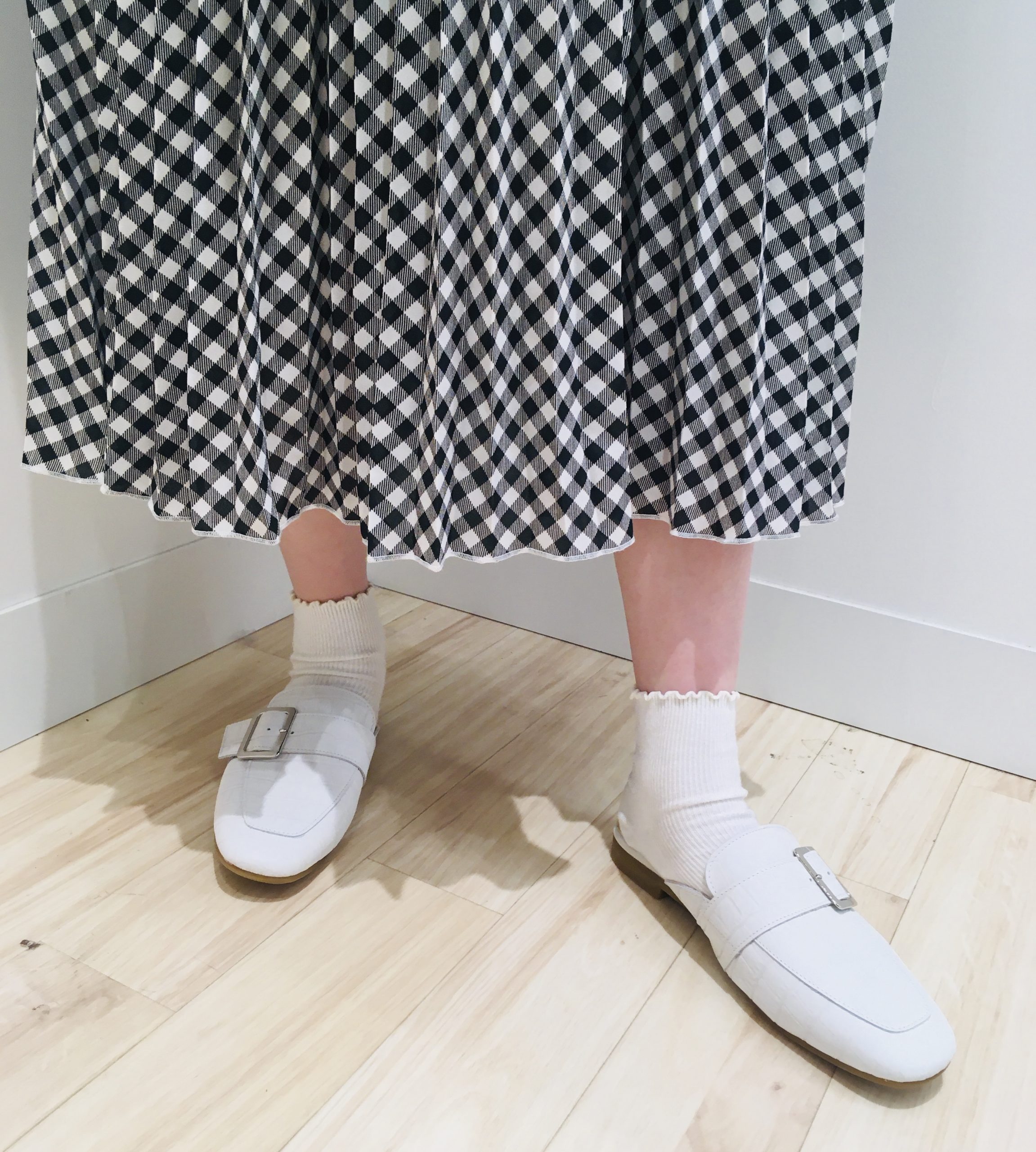 【サンダル×ソックスコーデ】①リラックスしたミュールスタイル