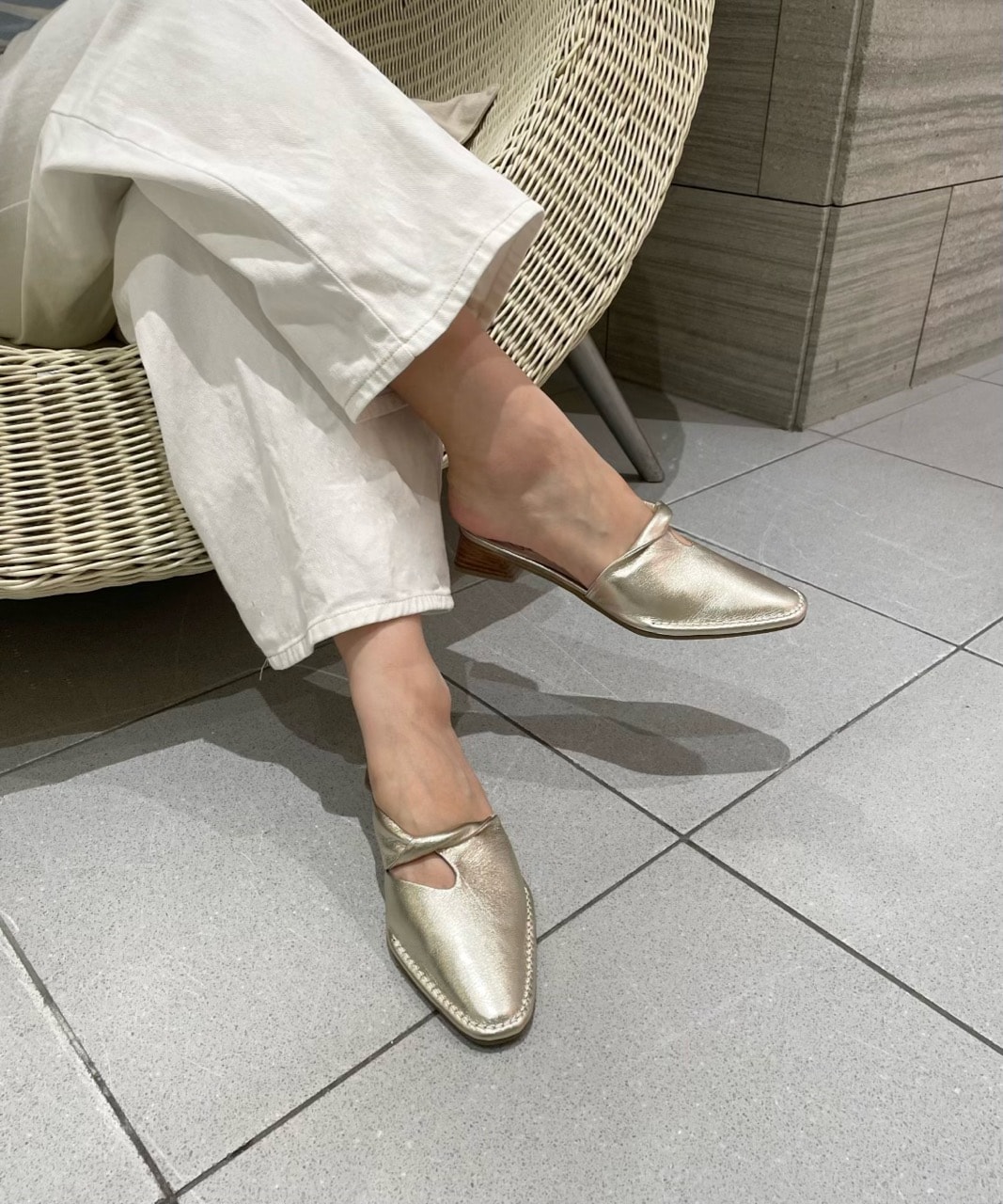 お手入れが楽ちんな革靴、人気です！！