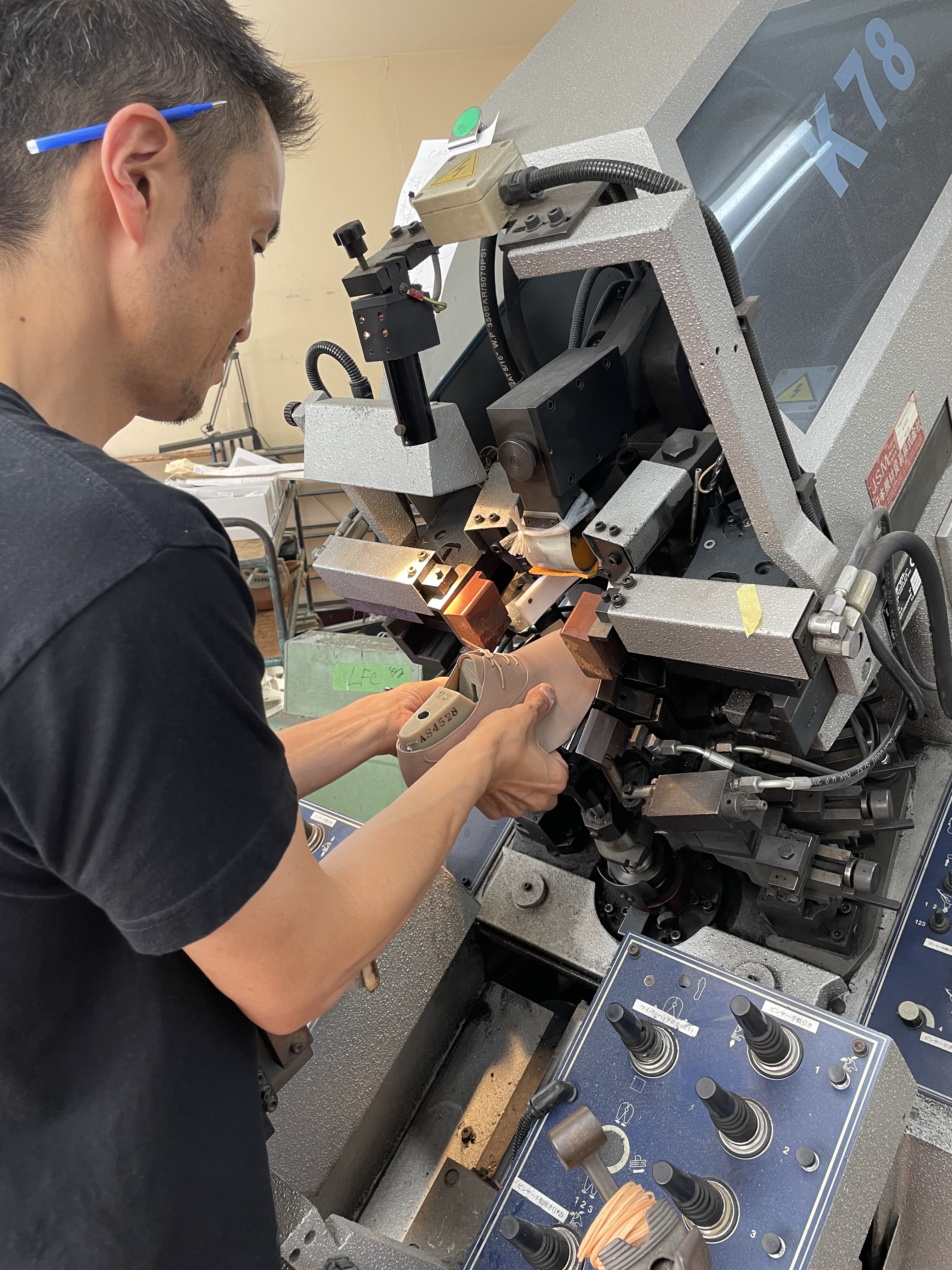 靴ができるまで④