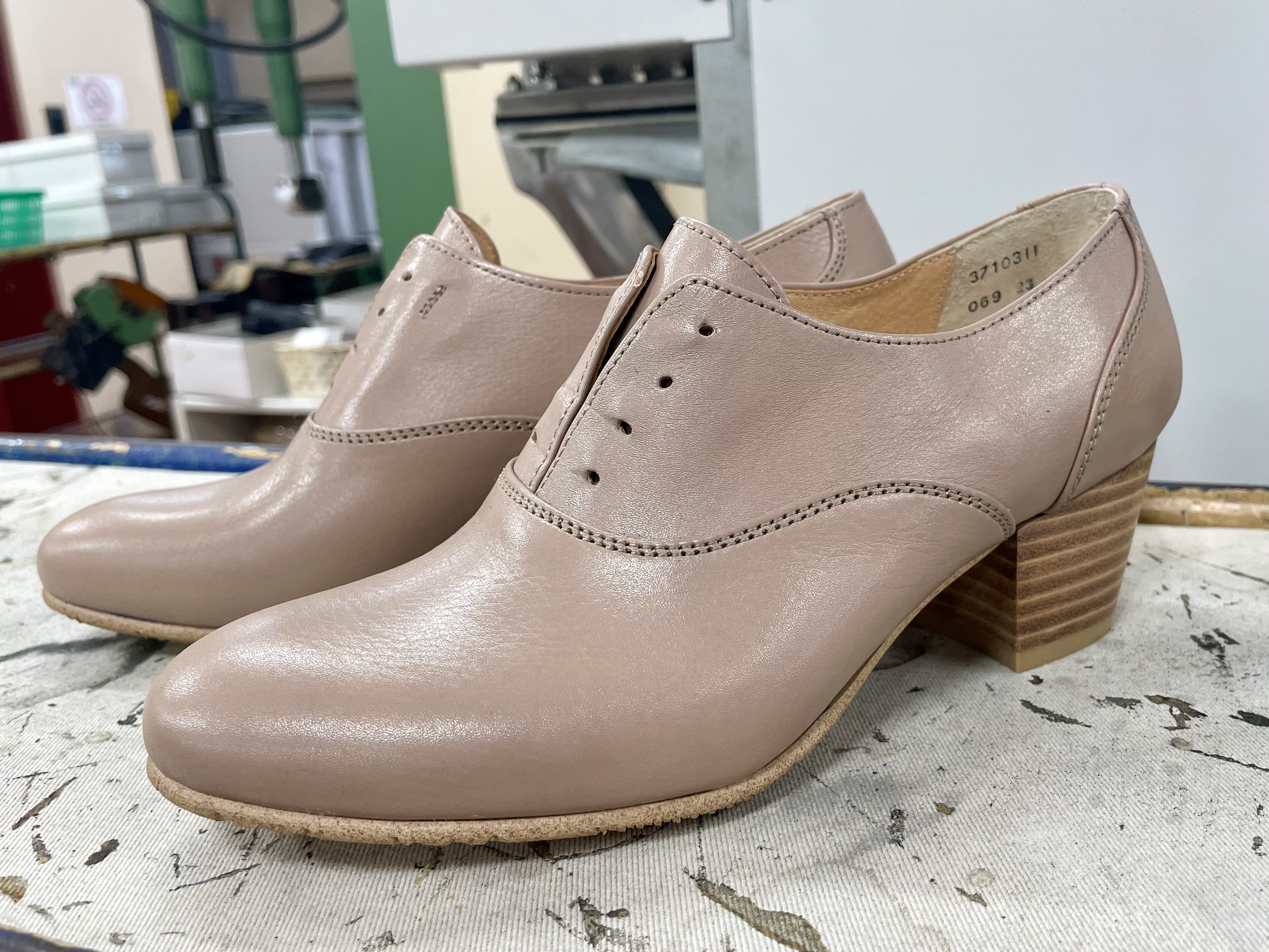 靴ができるまで⑥