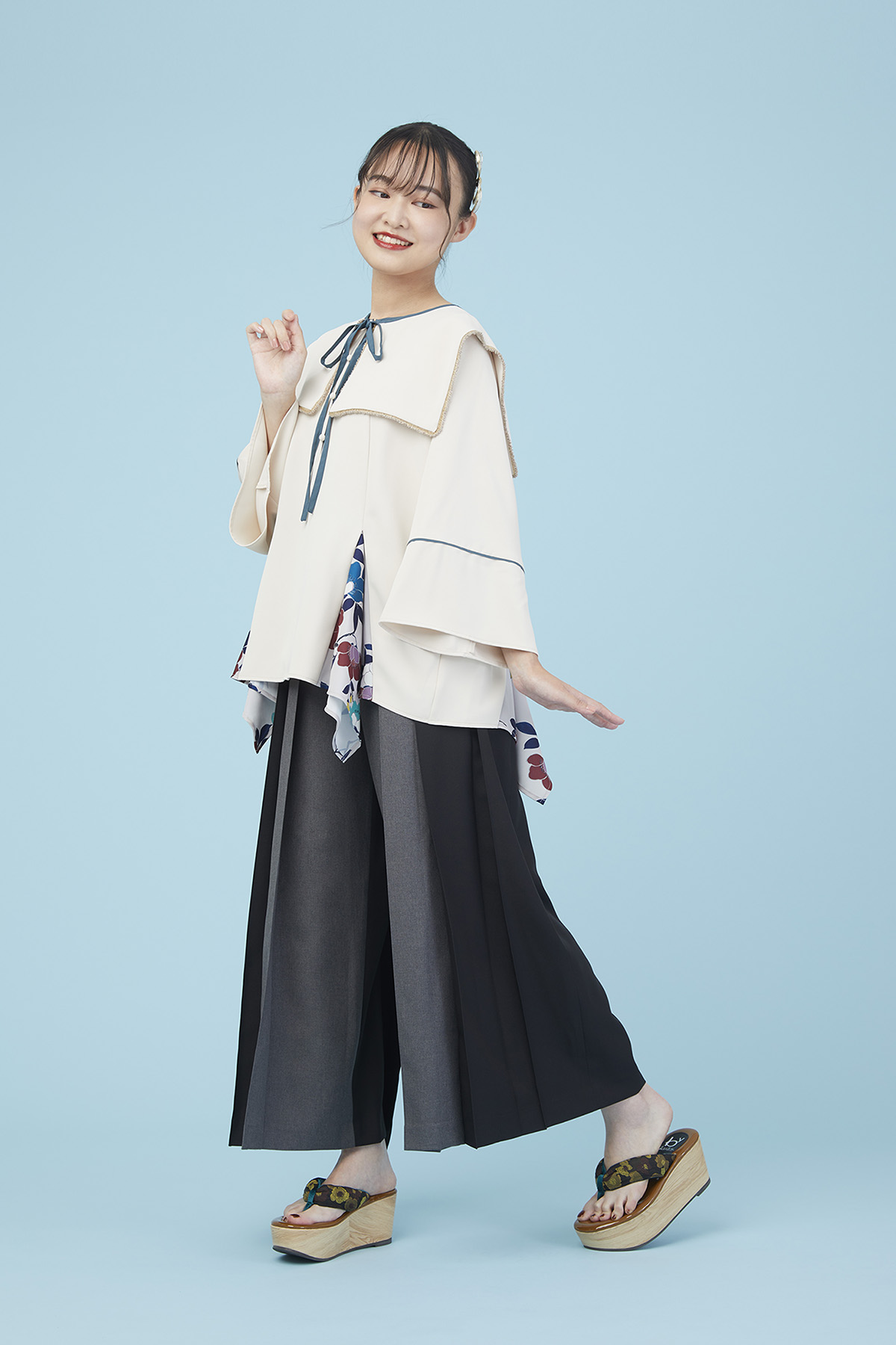 ふりふの洋服と合わせる下駄サンダルコーデ | あしながおじさん 