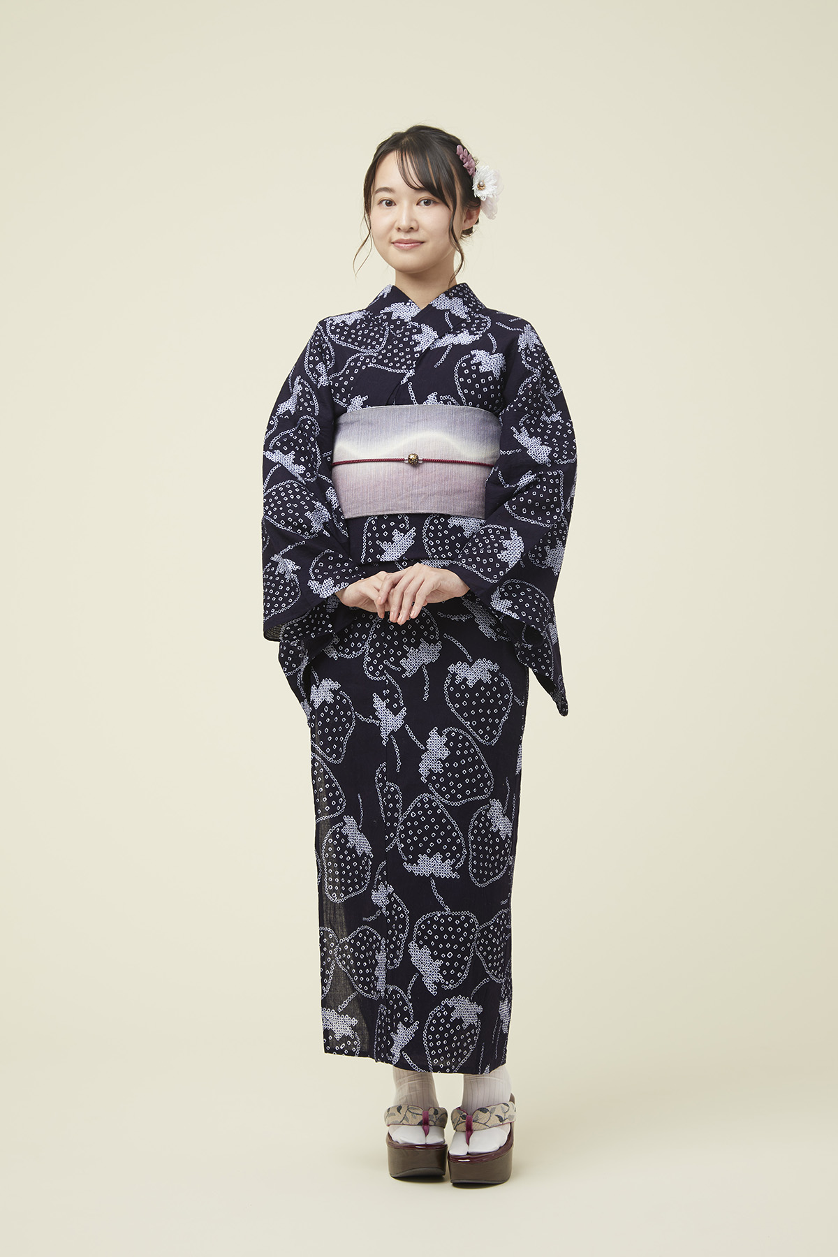 三松・ふりふの浴衣と合わせる下駄サンダルコーデ | あしながおじさん 