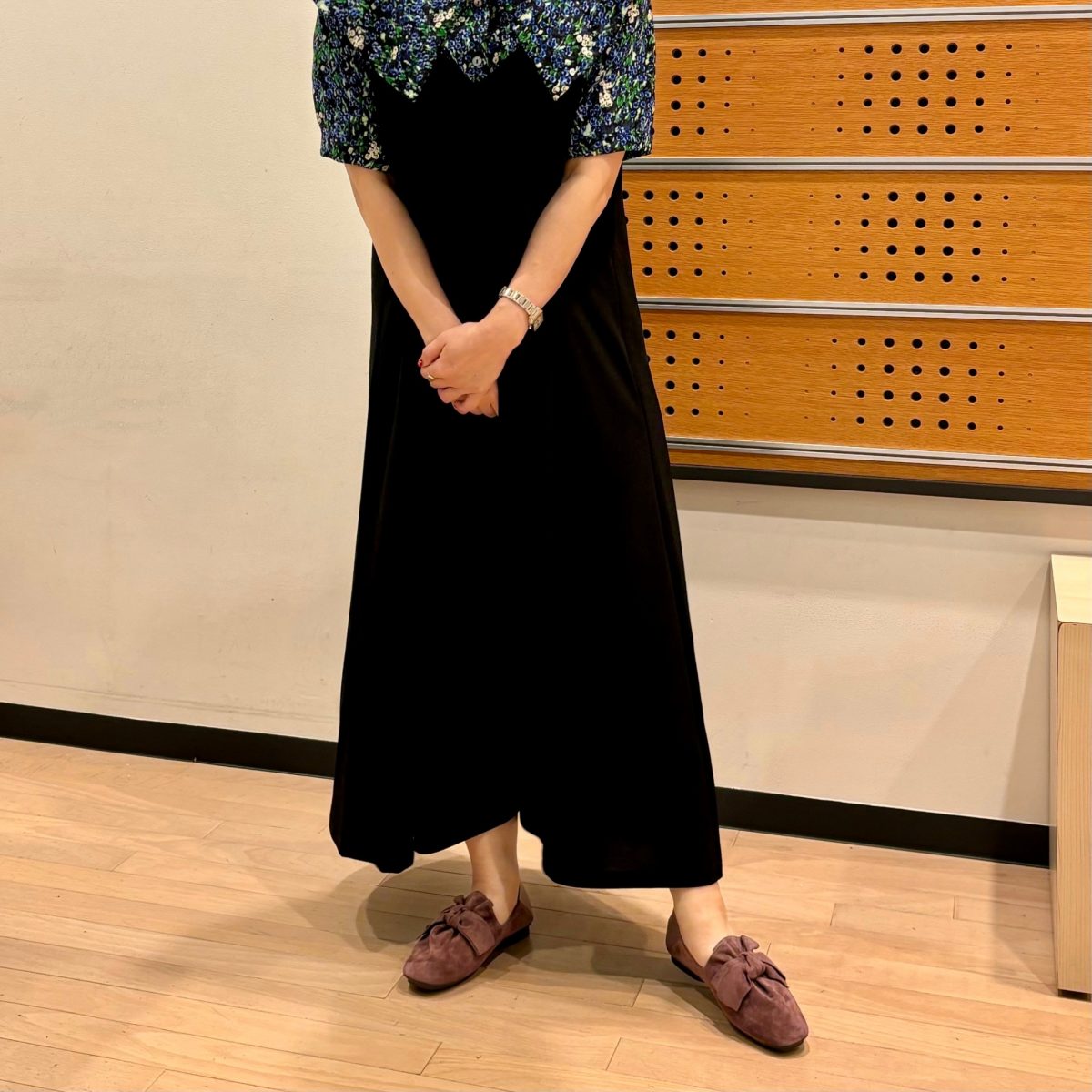 秋カラー入荷！バブーシュ×ワンピースコーデ