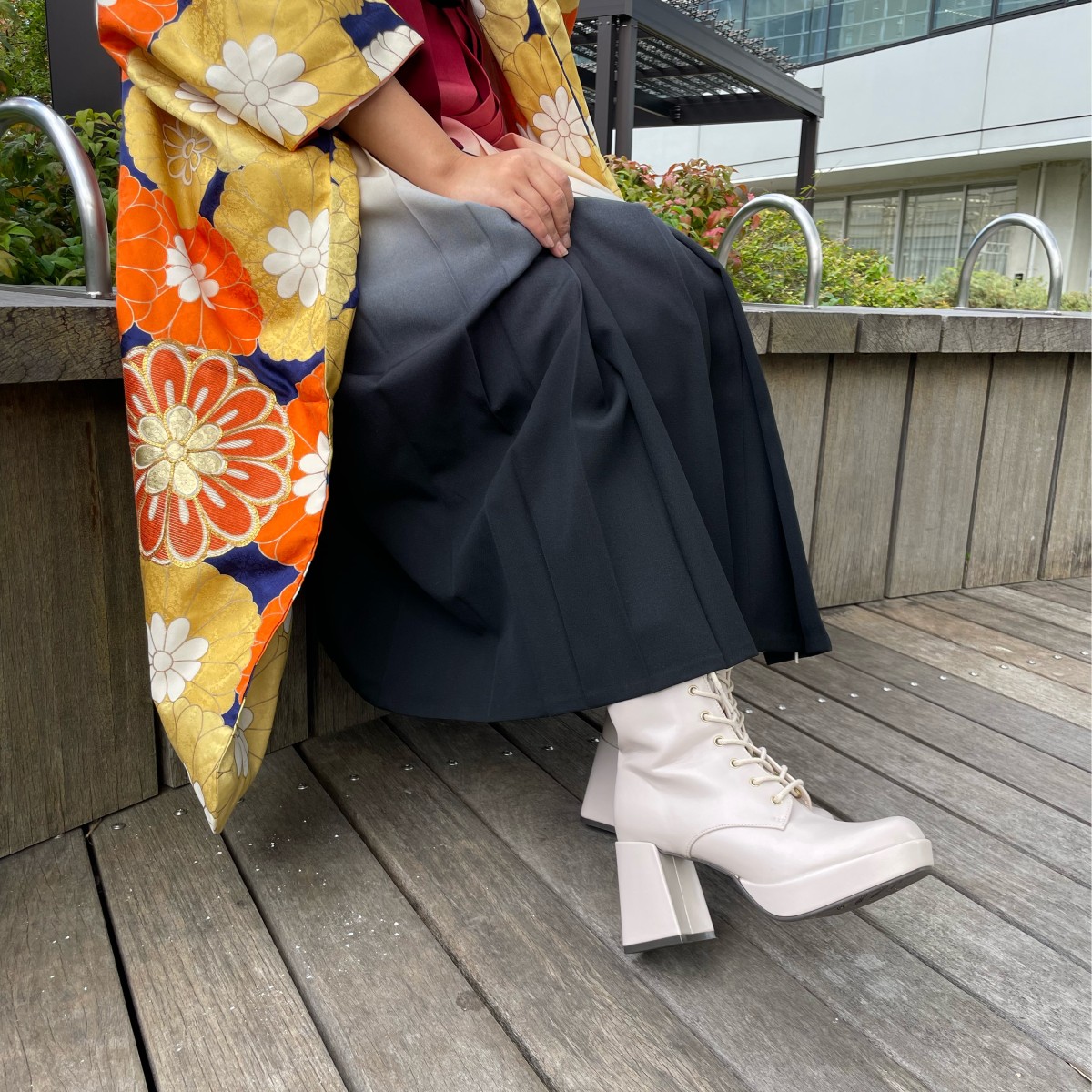 卒業式の袴ブーツ｜①トレンドの厚底ブーツ・ホワイトブーツ