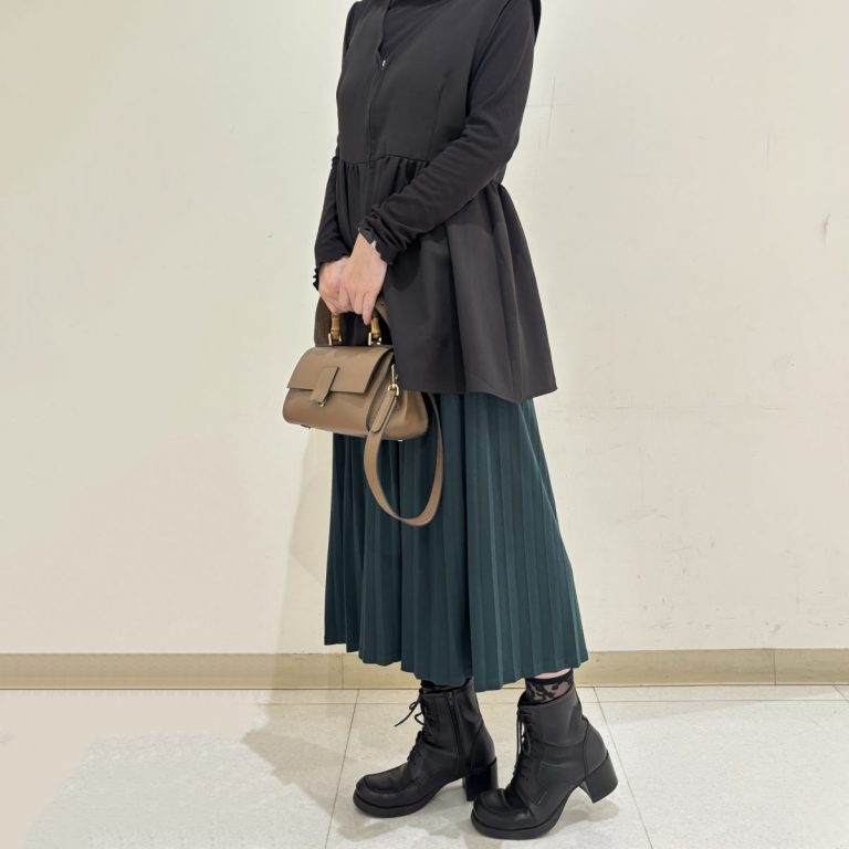 年代別コーデ｜40代　大人のレースアップブーツコーデ