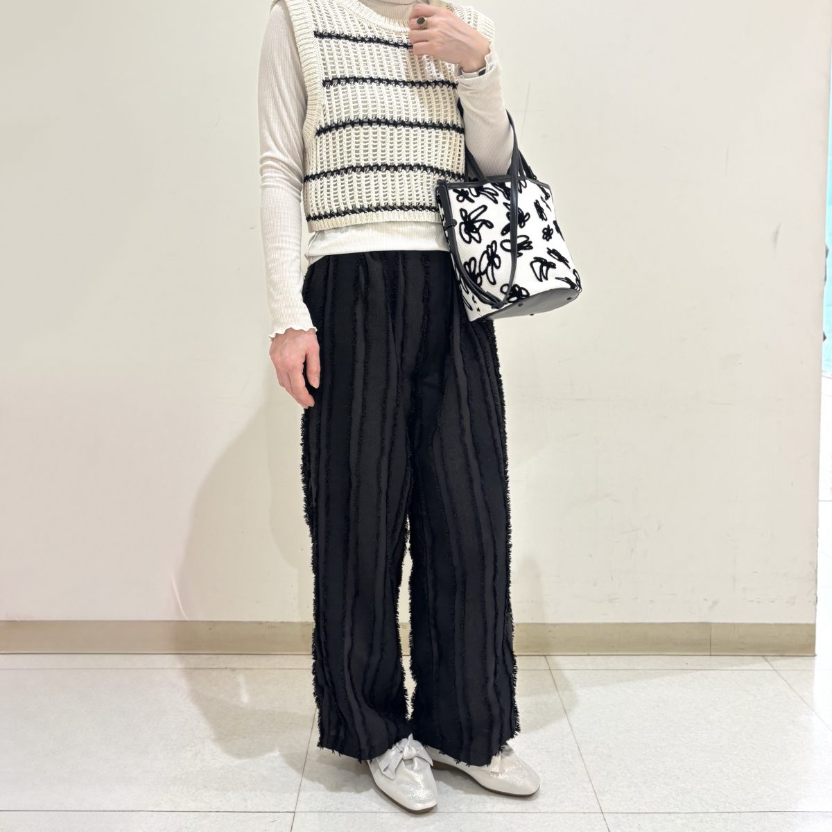 年代別コーデ｜40代　キレイめカジュアルに合わせたい靴