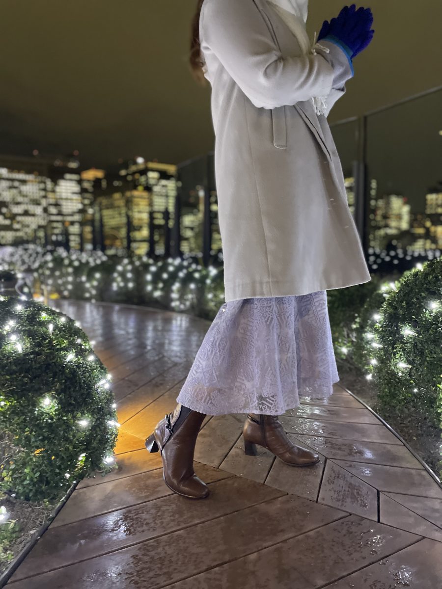 丸の内イルミネーションコーデ2025｜コート×ブーツ