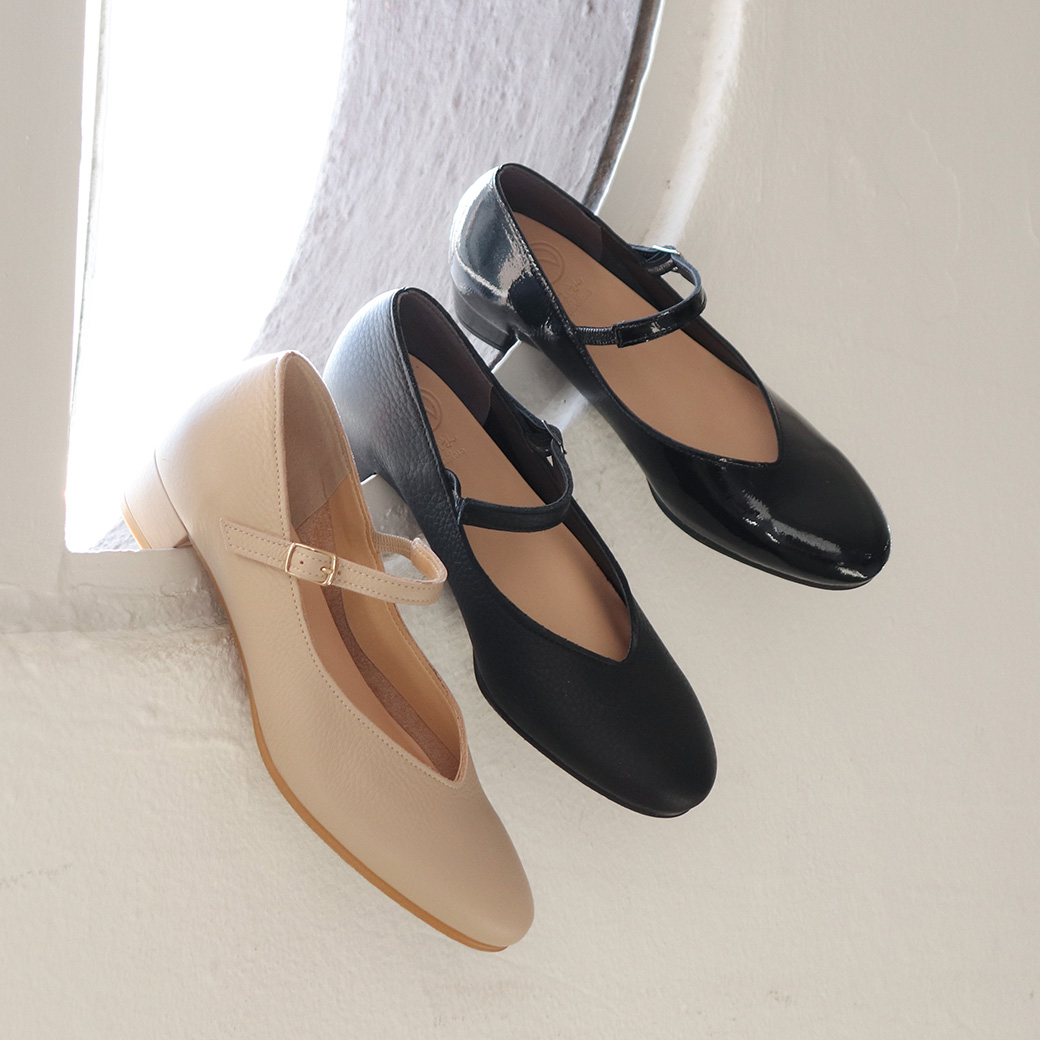 防水｜ストラップパンプス