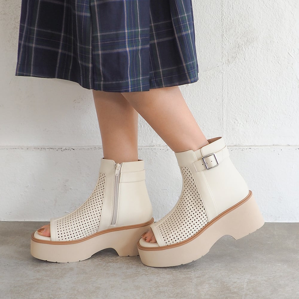 軽量｜厚底パンチングブーツサンダル（AS_7210151